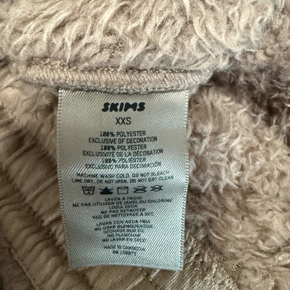 SKIMS Tan Sherpa Pants - Picture 3 of 6